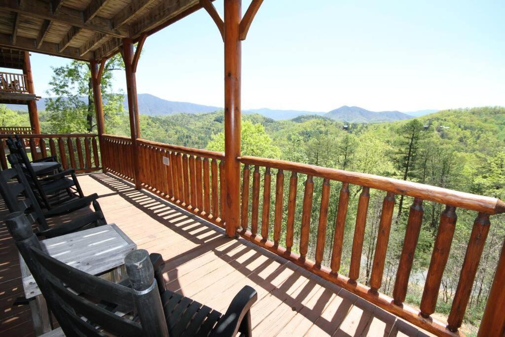 Heavenly Daze A Peachful Retreat Sevierville Exterior photo